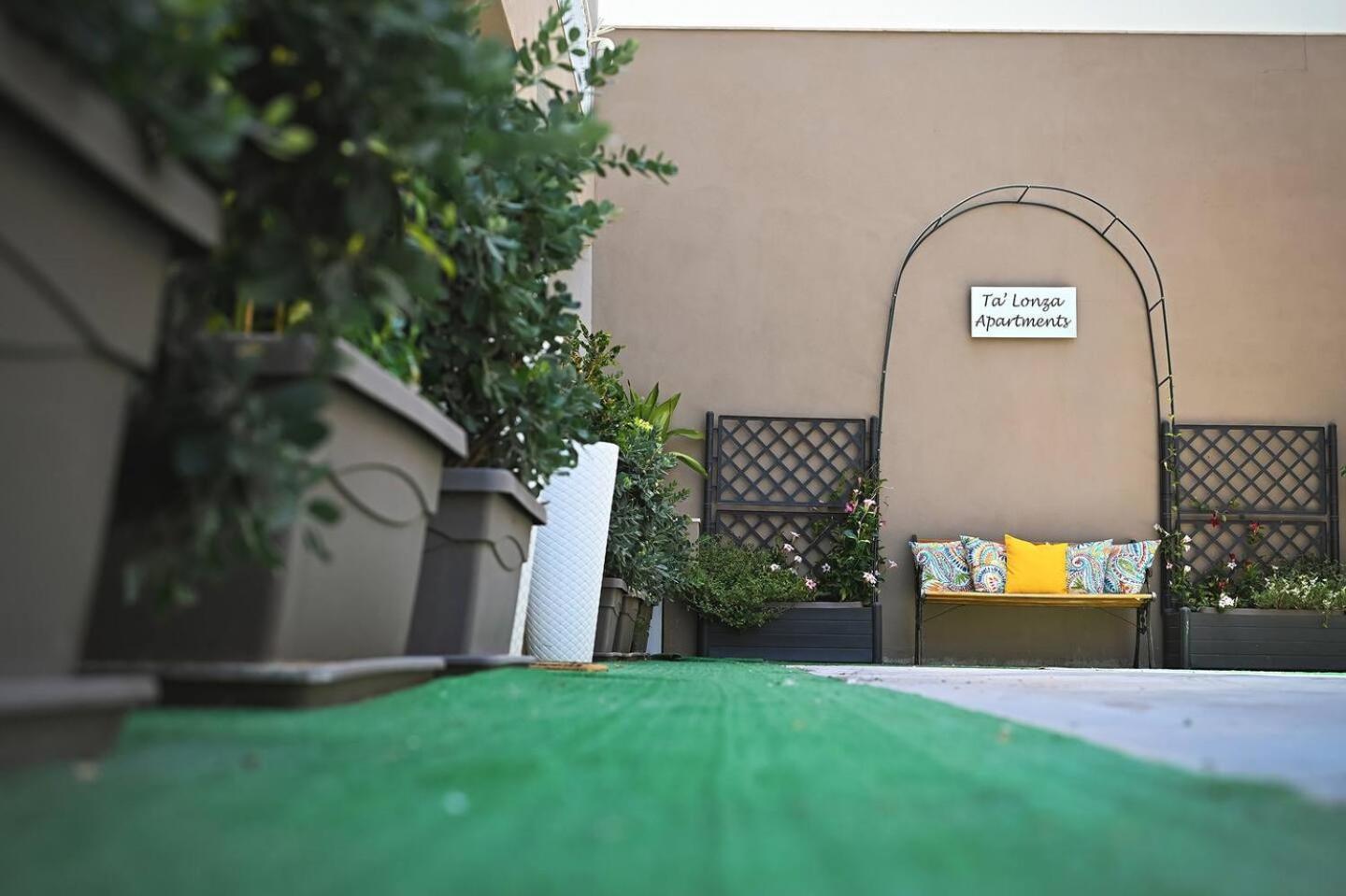 Fl 2 Ta'Lonza Luxury With Hot Tub By Homely メーリッハ エクステリア 写真