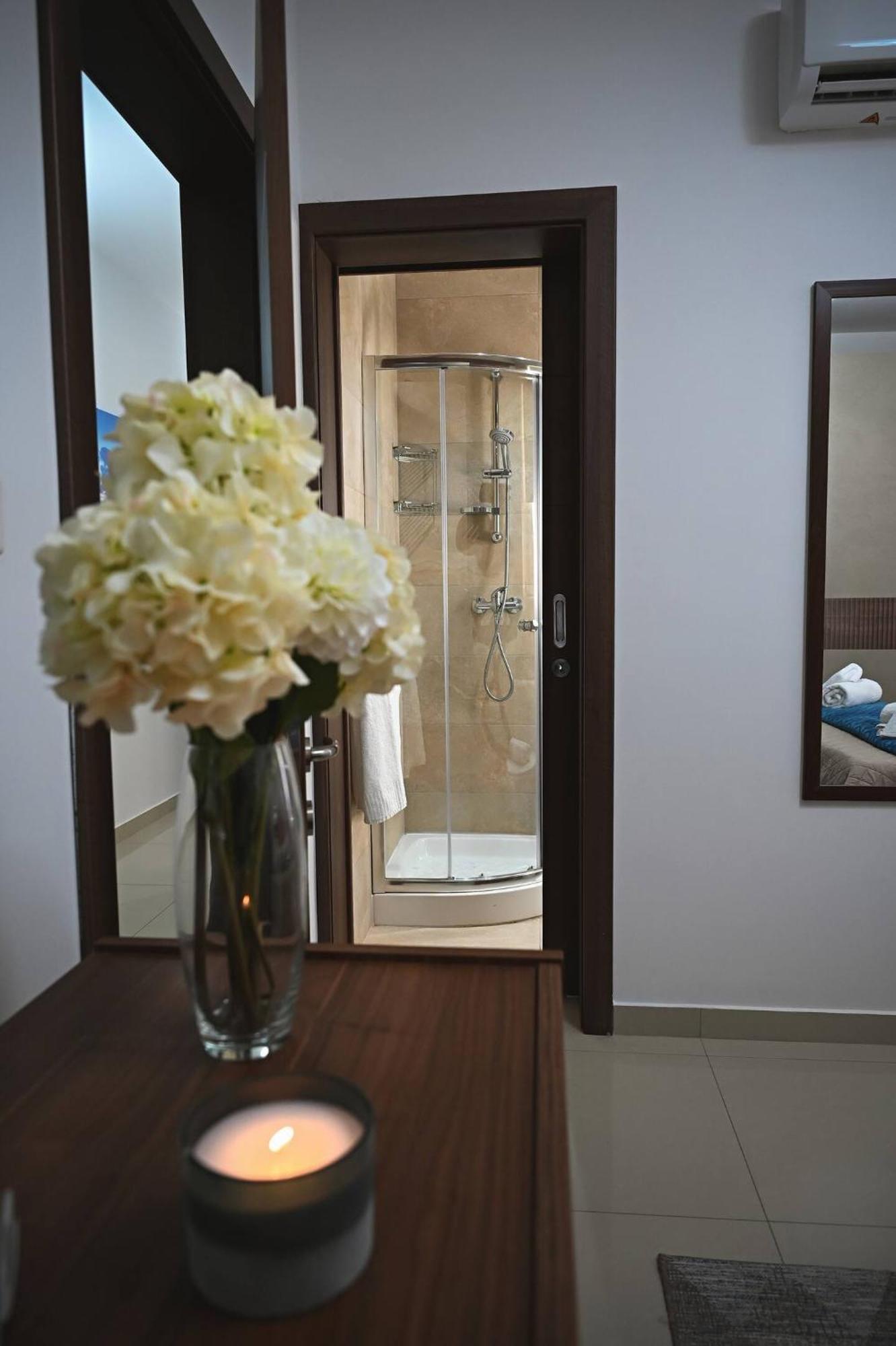 Fl 2 Ta'Lonza Luxury With Hot Tub By Homely メーリッハ エクステリア 写真